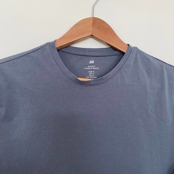 H&M Slim Fit Grey Cotton Spandex T-shirt - Picture 4 of 6